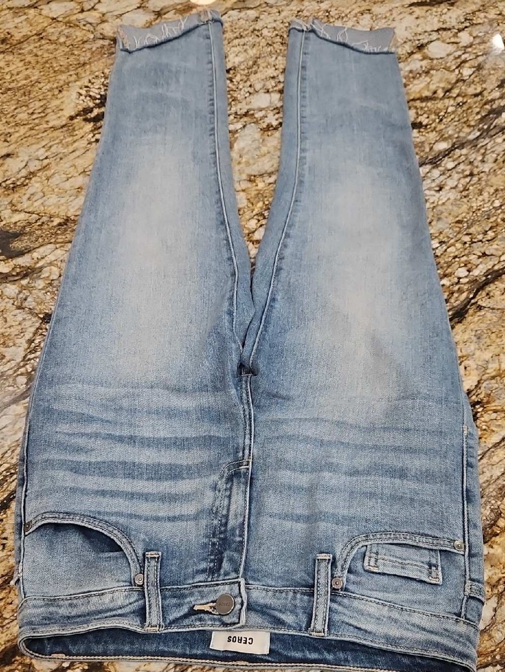 CEROS Women's Y2K Light Blue Washed Jeans. Size 27 Inseam 26" Rise 8.5
